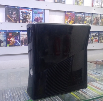 Manama, Video Games, BHD 45,  Xbox 360 Slim Matte Black
