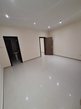 Manama, Apartments, Flats, Houses & Villas, BHD 200/year,  2 BR,  With AC