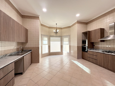 Janabiya, Villas, BHD 1600,  Furnished,  380 Sq. Meter,  Furnished 4BR Compound Villa | Janabiya | Garden & Patio
