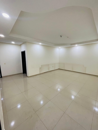 Jubail, Apartments, Flats, Houses & Villas, 3 BR,  3BHK UNFURNISHED APARTMENT AVAILABLE FOR EXECUTIVE BACHELORS