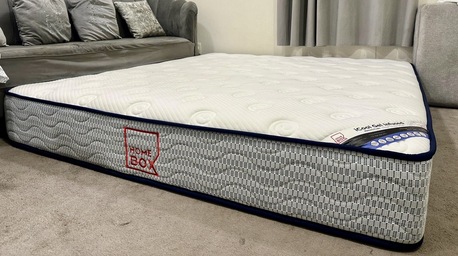 Dammam, Furniture, SAR 1150,  URGENT SALE OF PREMIUM MATTRESS FROM HOME BOX !! 180x200 CM - 25 Cm