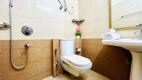 Mumbai, Apts/Flats Wanted, INR 8125/day,  Furnished,  1 BR,  600 Sq. Feet,  BluO 1BHK Defence Colony Market - Lift, Balcony.