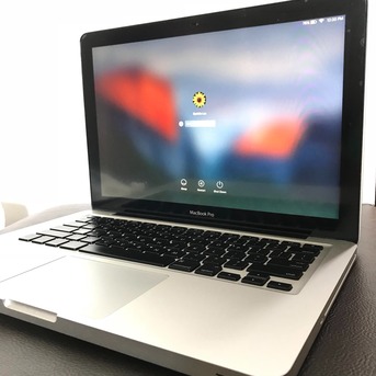 Riyadh, Computers, SAR 1299,  Apple Macbook Pro- Intel Core I5 Pro- Ram 4GB- Hard 500- Screen 13.3- DVD Multi - OS 2024