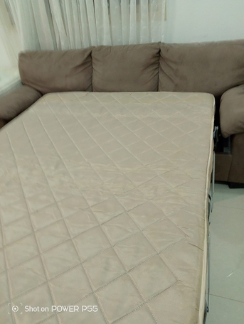 Riffa, Furniture, BHD 20,  Bargain Buy! Beautiful Super Comfortable 3 Seater Sofa Bed