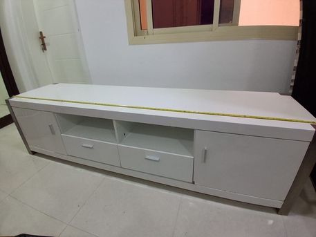 Riffa, Furniture, BHD 20,  Bargain Buy! Very Nice, Super Strong TV Cabinet With Drawers And Shelves