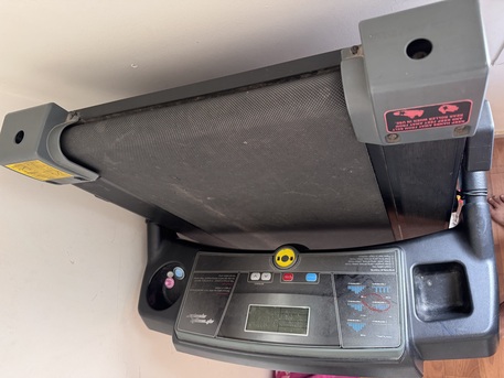 Al Malaz, Air Conditioners, SAR 460,  Thread Mill - In Excellent Condition