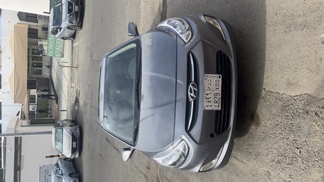 Jeddah, Vehicles, Cars & Trucks , SAR 28000,  Hyundai Accent,  2018,  Automatic,  190 KM,  Full Option