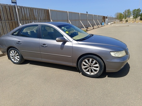 Jeddah, Vehicles, Cars & Trucks , SAR 12000,  2008,  2008,  Automatic,  344000 KM,  HYUNDAI AZERA FOR SALE