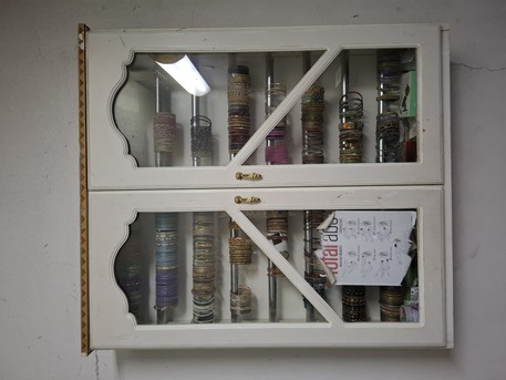 Al Ghubayrah, Household Items, SAR 100,  Bangles Holder Storage Glass Door Wardrobe