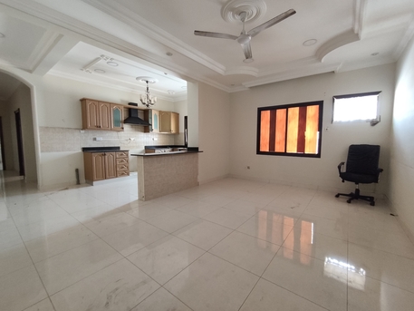 Manama, Apartments, Flats, Houses & Villas, BHD 180/year,  2 BR,  Jidali:- 2Bhk Unfurnished Flat On Rent..