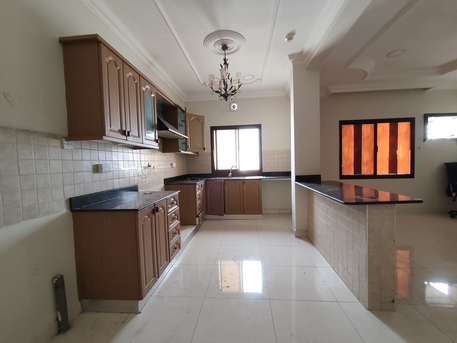 Manama, Apartments, Flats, Houses & Villas, BHD 180/year,  2 BR,  Jidali:- 2Bhk Unfurnished Flat On Rent..