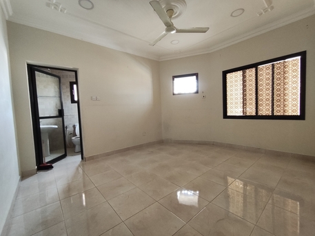 Manama, Apartments, Flats, Houses & Villas, BHD 180/year,  2 BR,  Jidali:- 2Bhk Unfurnished Flat On Rent..