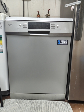 Al Safa, Furniture, Dishwasher, Microwave Oven, Sofa For Sale