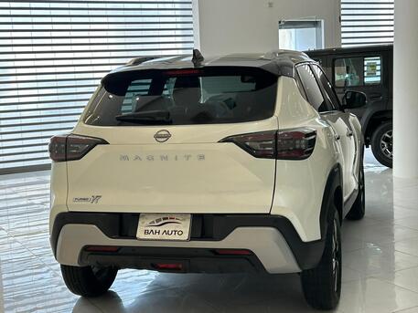 Riffa, Vehicles, Cars & Trucks , BHD 5500,  NISSAN MAGNITE,  2025,  Automatic,  1000 KM,   MODEL  FOR SALE