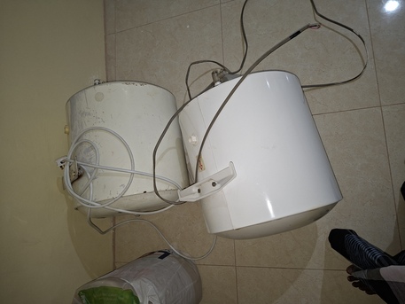 Hofuf, Household Items, SAR 200,  Water Heater And Cealing Fan