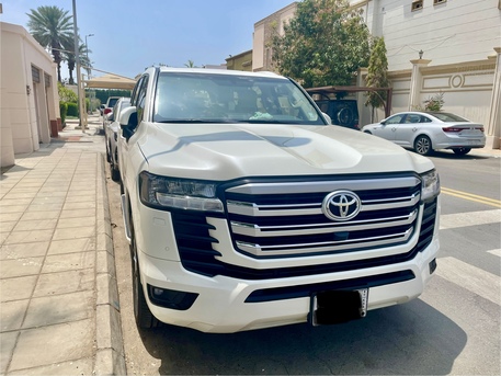 Jeddah, Vehicles, Cars & Trucks , SAR 245000,  Toyota Land Cruiser,  2022,  Automatic,  61000 KM,    GXR4 &ndash; 70th Anniversary Edition For Sale