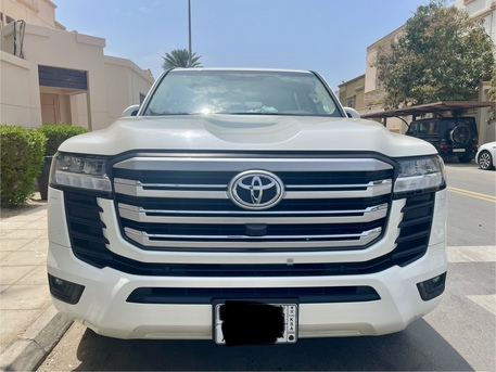 Jeddah, Vehicles, Cars & Trucks , SAR 245000,  Toyota Land Cruiser,  2022,  Automatic,  61000 KM,    GXR4 &ndash; 70th Anniversary Edition For Sale