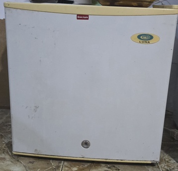 Jeddah, Electronics, SAR 320,  Mini Fridge