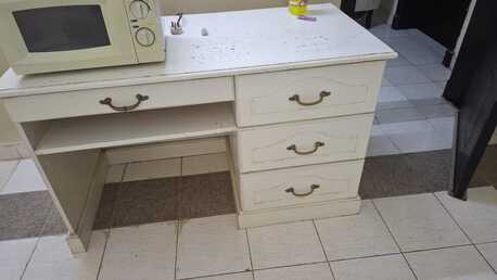 Manama, Household Items, BHD 111,  AC, Table, Single Bed With Mattress,dining Table, Table With Drawer