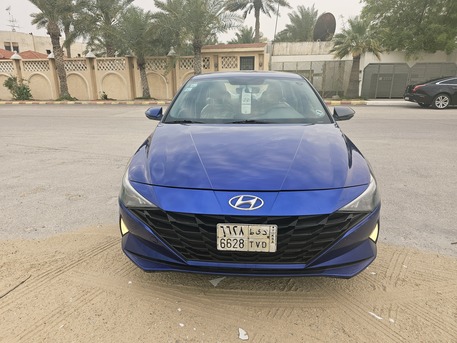 Akrabia, Vehicles, Cars & Trucks , Hyundai Elantra SE,  2022,  Automatic,  13 KM,  Hyundai Elantra  Aramco User  Orginl Paint