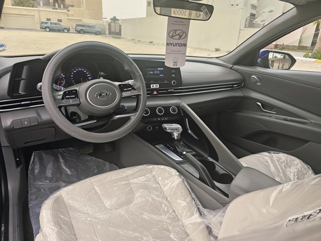 Akrabia, Vehicles, Cars & Trucks , Hyundai Elantra SE,  2022,  Automatic,  13 KM,  Hyundai Elantra  Aramco User  Orginl Paint