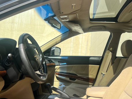 Manama, Vehicles, Cars & Trucks , BHD 2600,  Honda Accord,  2012,  Automatic,  200008 KM,    Second Owner