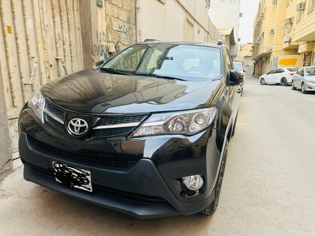 Al Batha, Vehicles, Cars & Trucks , SAR 35000,  Toyota RAV4,  2015,  Automatic,  259452 KM,   Model  Full  SAR 35000