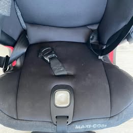 Hidd, Baby & Kid Stuff, BHD 40,  Maxi Cosi Titan Pro Car Seat