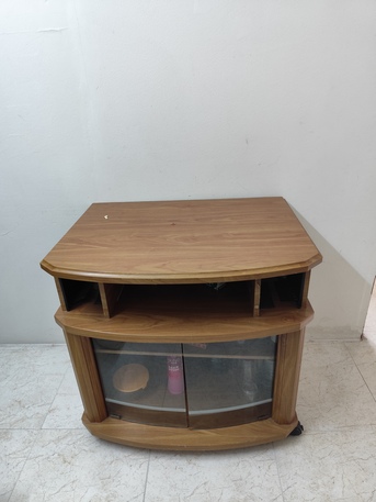 Manama, Furniture, BHD 3,  Tv Table With Weels And Storage Space