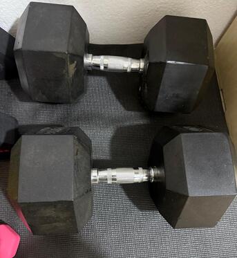 Riyadh, Sporting Goods, SAR 1500,  Dumbell-40kg And Bi Cycle