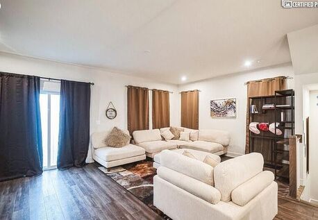 New York, Apartments, Flats, Houses & Villas, USD 4995/month,  4 BR,  2150 Sq. Meter,  Luxury 4BR Fully Furnished Townhouse For Rent In Lake Frederick VA