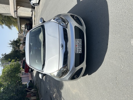 Manama, Vehicles, Cars & Trucks , BHD 1500,  Kia Rio,  2013,  Automatic,  154 KM,    Hatchback