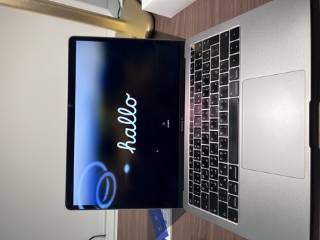 Riyadh, Computers, SAR 1000,  Apple MacBook Air 2019