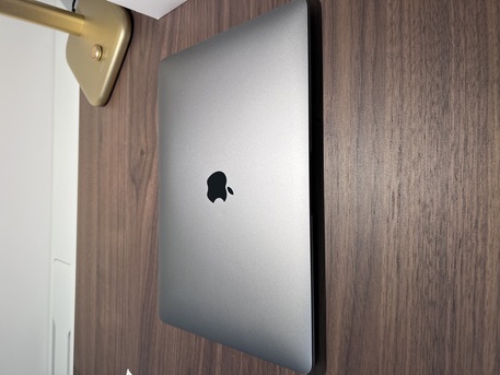Riyadh, Computers, SAR 1000,  Apple MacBook Air 2019