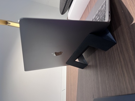 Riyadh, Computers, SAR 1000,  Apple MacBook Air 2019
