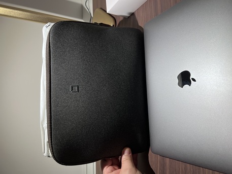 Riyadh, Computers, SAR 1000,  Apple MacBook Air 2019
