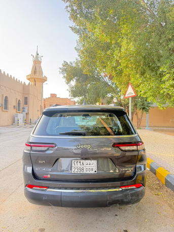 Al Malaz, Vehicles, Cars & Trucks , SAR 1024000,  Jeep Grand Cherokee,  2022,  Automatic,  1010000 KM,   4*4