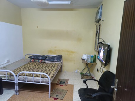 Khobar, Apartments, Flats, Houses & Villas, SAR 800/month,  Furnished,  1 BR,  400 Sq. Meter,  SAR 800/month, Furnished, Single‑Bedroom Available 800SAR Shamaliya 4th Cross Near Fish Ma