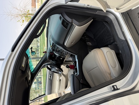 Dhahrat Laban, Vehicles, Cars & Trucks , SAR 48000,  Ford Explorer,  2014,  Automatic,  175700 KM,