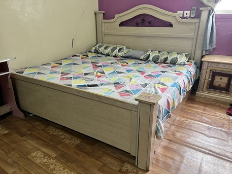 Riyadh, Furniture, SAR 100,  KING SIZE COT & MATTRESS FOR SALE