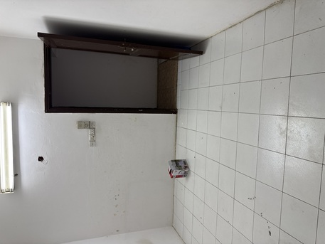 Al Malaz, Rooms for Rent, SAR 10000/month,  Offering Room In A 2 BHK Appartment In Al Farooq Near Al Malaz Riyadh