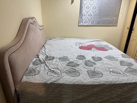 Al Malaz, Furniture, SAR 400,  King Size Good Quality BedSet With Spring Matress At Reasonable Rate