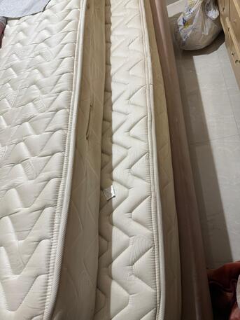 Al Malaz, Furniture, SAR 400,  King Size Good Quality BedSet With Spring Matress At Reasonable Rate