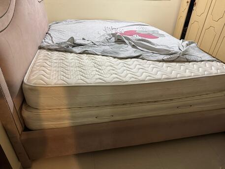 Al Malaz, Furniture, SAR 400,  King Size Good Quality BedSet With Spring Matress At Reasonable Rate