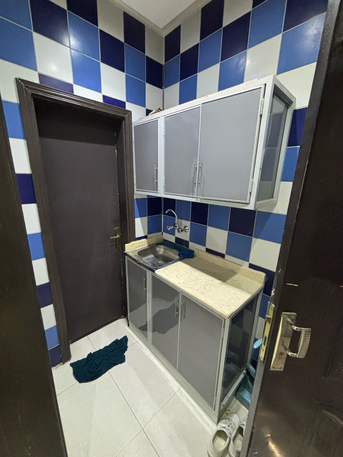 Al Batha, Rooms for Rent, SAR 500/month,  Furnished,  Bed Space
