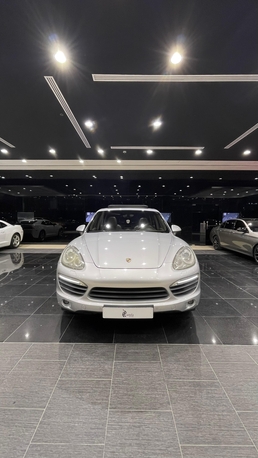 Sanabis, Vehicles, Cars & Trucks , BHD 4300,  Porsche Cayenne S,  2011,  Automatic,  127000 KM,