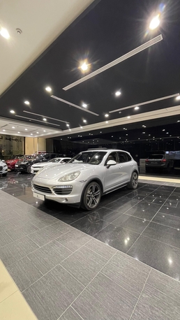 Sanabis, Vehicles, Cars & Trucks , BHD 4300,  Porsche Cayenne S,  2011,  Automatic,  127000 KM,