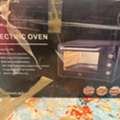 SAR 350,  45L Electric Oven (2000W &ndash; Convection & Rotisserie) For Sale