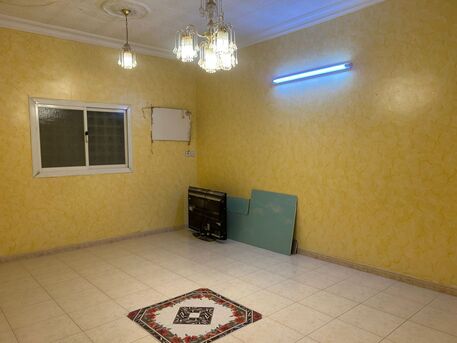 Al Naseem, Apartments, Flats, Houses & Villas, SAR 55000/year,  5 BR,  Family Villa With Loan Ground Floor Big Size Car Entrance Well Maintain