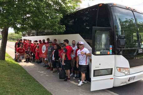 Toronto, Travel, Top 5 Group Transportation Services In Toronto